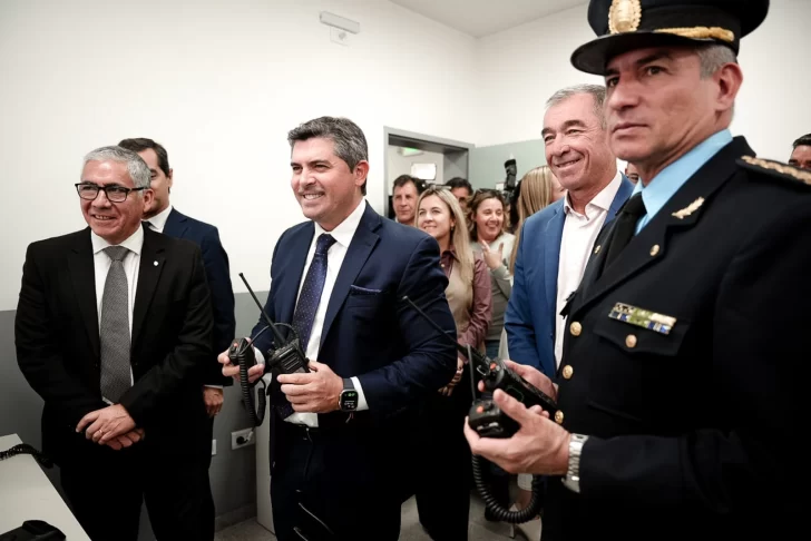 Con la presencia de Orrego, Rivadavia inauguró una nueva comisaría y un centro de salud en La Bebida