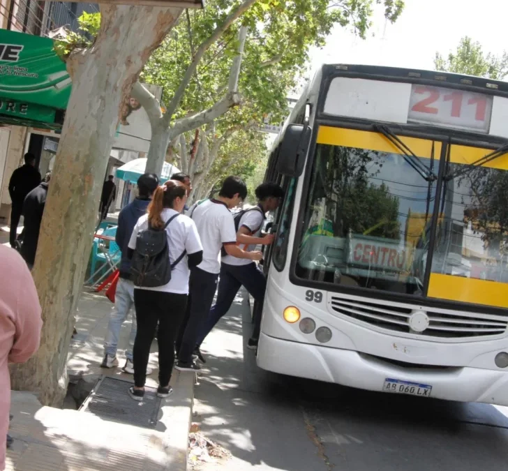 Anuncian nueva línea de colectivos en Pocito: conectará 7 distritos y 5 escuelas