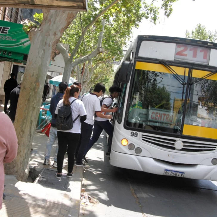 Desde hoy rige en San Juan el Boleto Escolar y Docente Gratuito