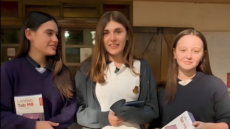 Se entregó el premio del concurso «Paseo ConCiencia» a la categoría institución educativa