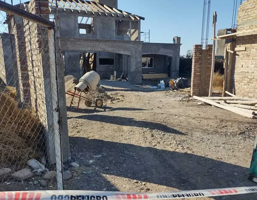 Un obrero murió tras caer de una obra en construcción en un barrio privado de Rawson