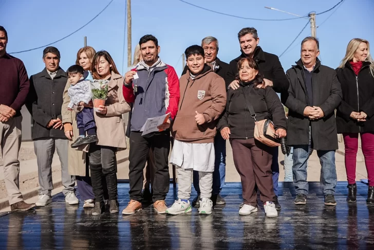 El Gobierno entregó 58 viviendas en Calingasta