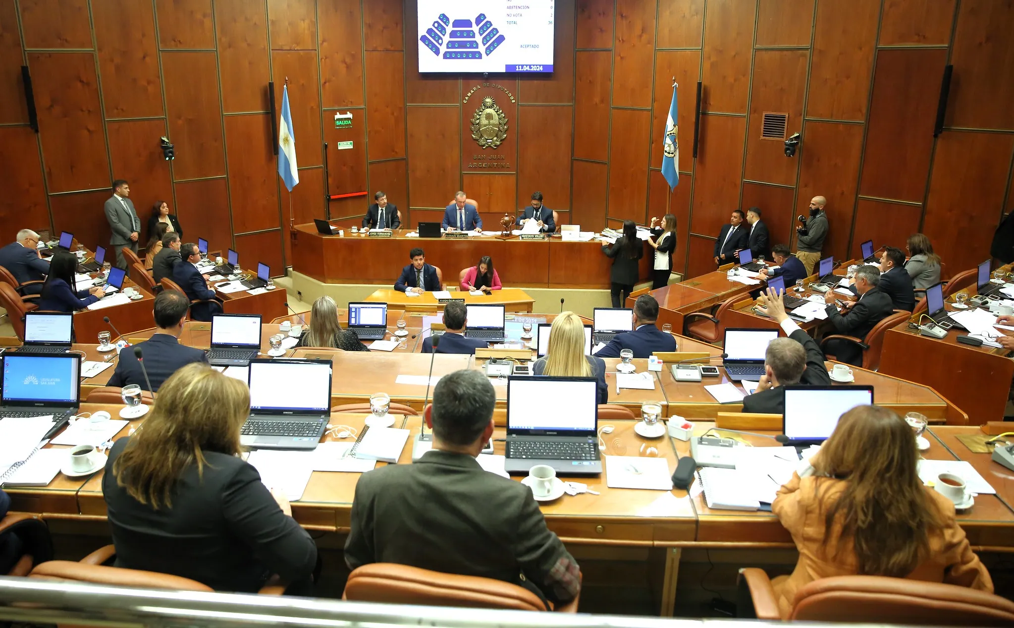 La Cámara de Diputados aprobó pedidos de informe por el acuerdo con Flybondi y obras públicas frenadas