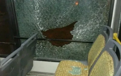 Una niña recibió atención médica tras un incidente en un colectivo en Chimbas