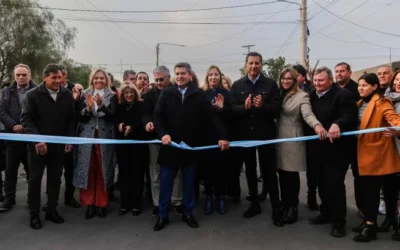 Orrego inauguró la pavimentación de un populoso barrio de Pocito