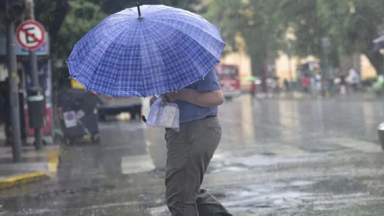 Rige alerta amarilla por tormentas y lluvias para el Este de San Juan