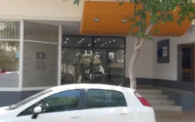 Robaron dinero y celulares en una clínica céntrica de Capital