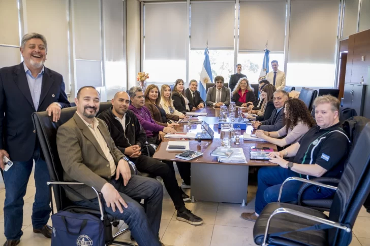 Gremios docentes aceptaron por unanimidad la nueva propuesta salarial del Gobierno