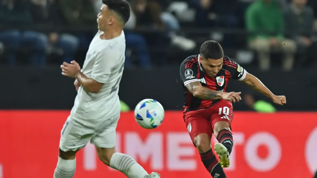 River empató con Libertad en Paraguay y definirá la serie en el Monumental