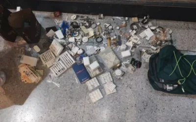 Dos adolescentes detenidos tras robar más de 100 relojes y joyas de una galería céntrica