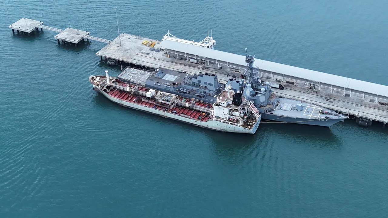 R (1) Trump confirmó que Estados Unidos destruyó un barco con drogas procedente de Venezuela