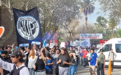 Marcha Federal Universitaria: en San Juan, miles de personas se manifestaron contra el veto al financiamiento