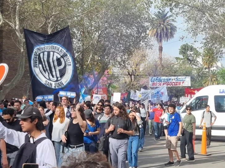 Marcha Federal Universitaria: en San Juan, miles de personas se manifestaron contra el veto al financiamiento