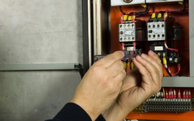 Accidente laboral en el microcentro: un operario sufrió quemaduras tras una explosión eléctrica