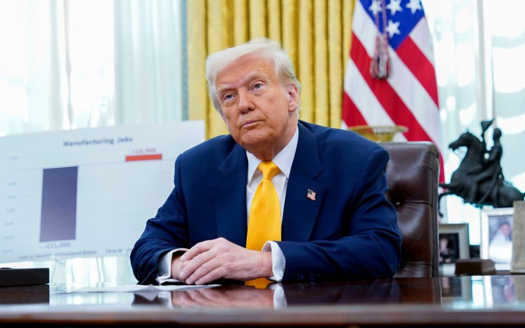 Trump advirtió que si aviones venezolanos amenazan a fuerzas de Estados Unidos en el Caribe «serán derribados»