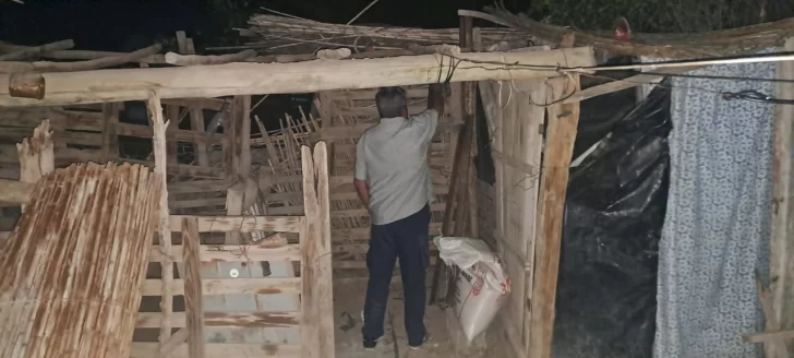 Un hombre sufrió una caída mientras reparaba un corral y fue hospitalizado