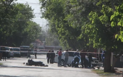 Tragedia en Chimbas: un motociclista murió tras chocar contra un auto