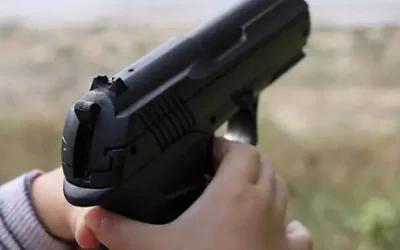 Alarma en una escuela de Rivadavia por un alumno con un arma de juguete