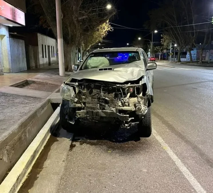 Murió el motociclista que había chocado contra una camioneta en Rivadavia