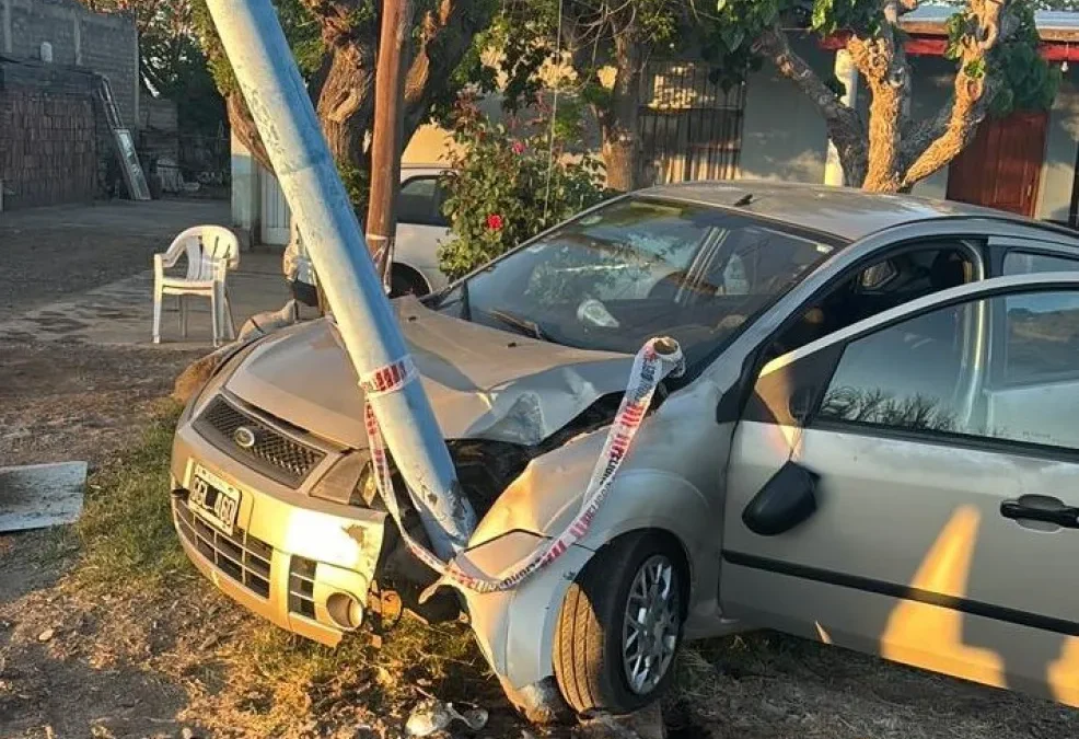 Grave accidente en Ruta 20: tres heridos tras un atropello y choque en Las Chacritas