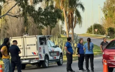 Un policía discutió con un delivery y le efectuó un disparo con su arma reglamentaria: ambos quedaron detenidos