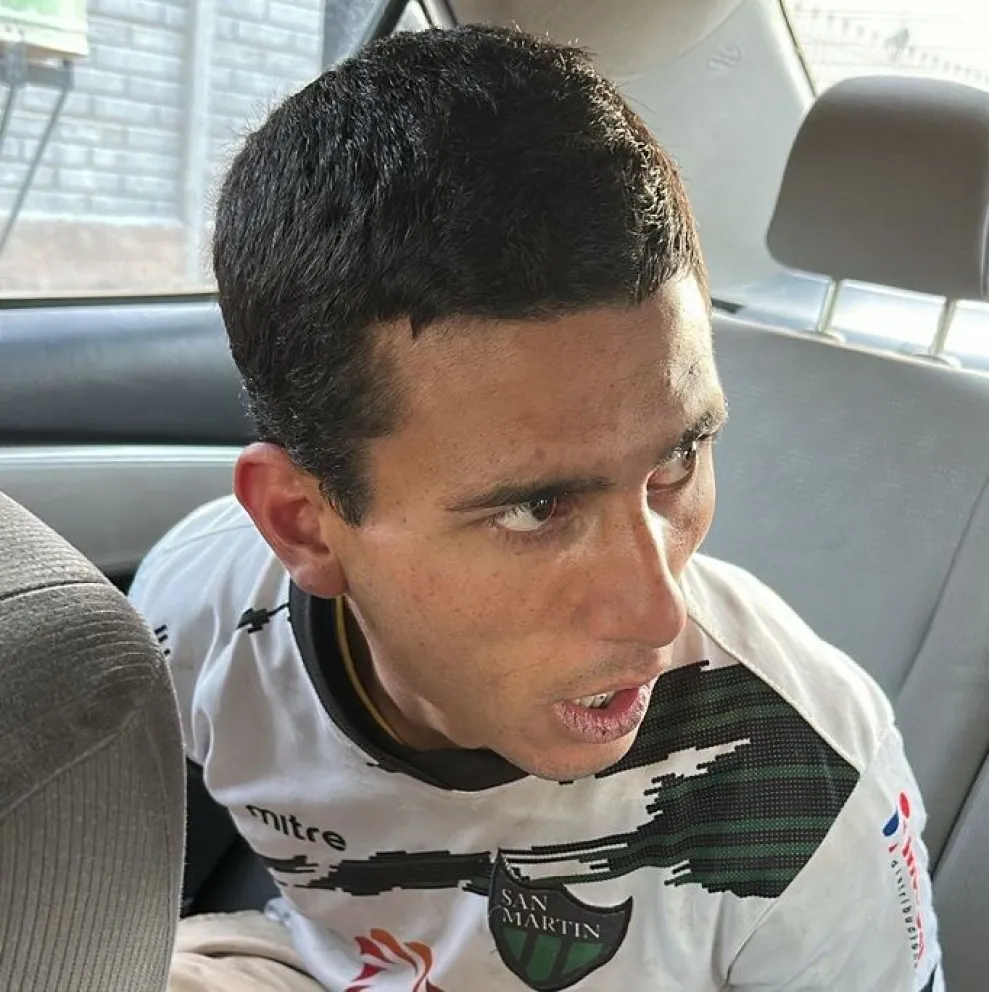 Robo en Rawson: una mujer sorprendió a un ladrón en su cochera y la Policía lo detuvo