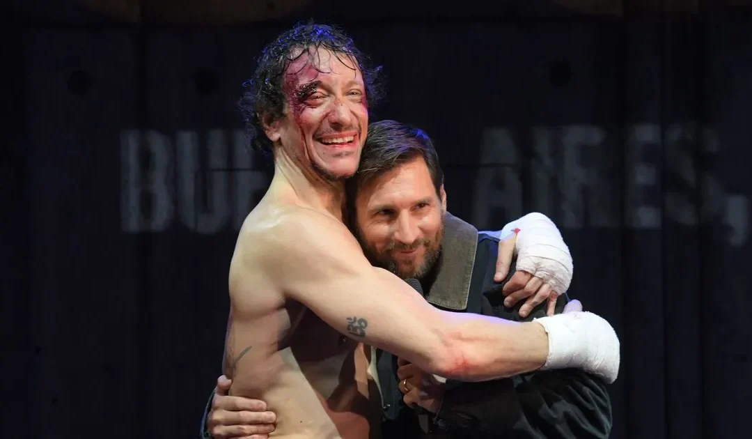 Lionel Messi sorprendió al acompañar a Nicolás Vázquez en su obra Rocky