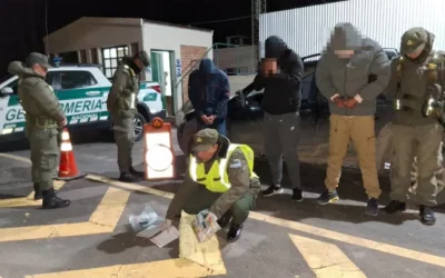 Gendarmería incautó droga y detuvo a tres sujetos en el paraje San Carlos