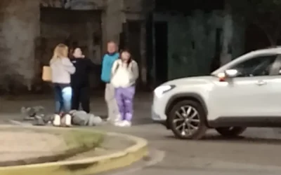 Ciclista de 25 años sufrió graves heridas tras chocar con una camioneta en Capital