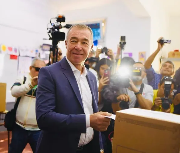Fabián Martín votó en Rivadavia: "Que no decidan otros por aquellos que faltan a votar"