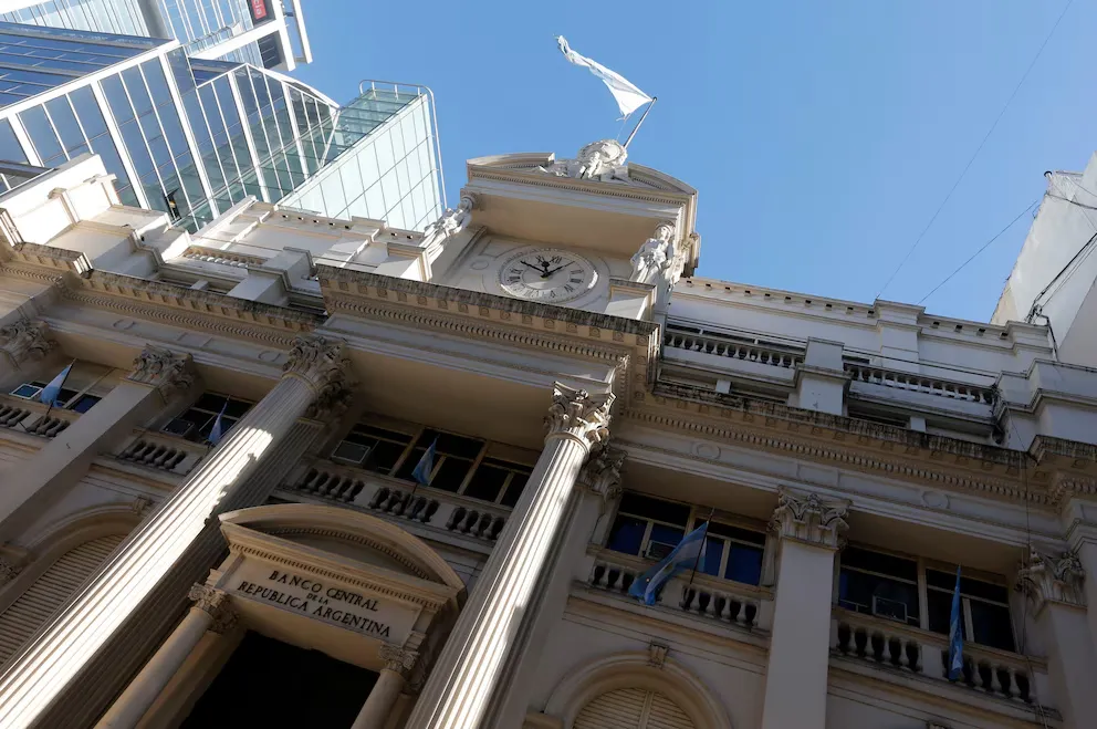 Argentina y EE.UU. firmaron el swap por 20 mil millones de dólares para estabilizar el tipo de cambio