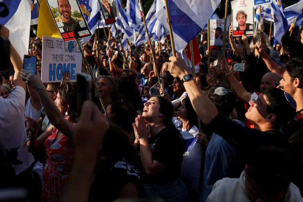 Luego de dos años de secuestro, Hamas liberó a 20 rehenes israelíes vivos