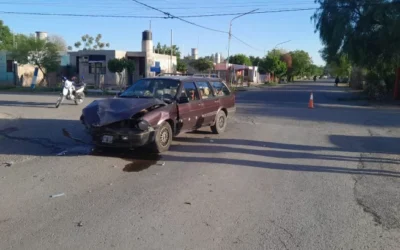 Un hombre de 65 años resultó herido tras chocar con un colectivo