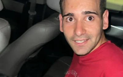 Detuvieron a un joven que robó y golpeó a una mujer dentro de un colectivo