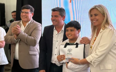 El Gobierno completó la entrega de 30.000 computadoras educativas del programa “Maestro de América”