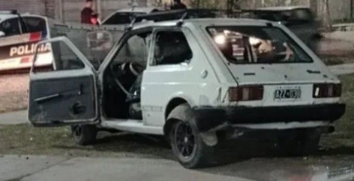 Un joven atropelló a dos nenas mientras jugaban en una plaza