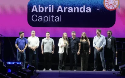 Abril Aranda, de Capital, fue elegida Emprendedora del Sol 2025 con una app que impulsa el consumo local
