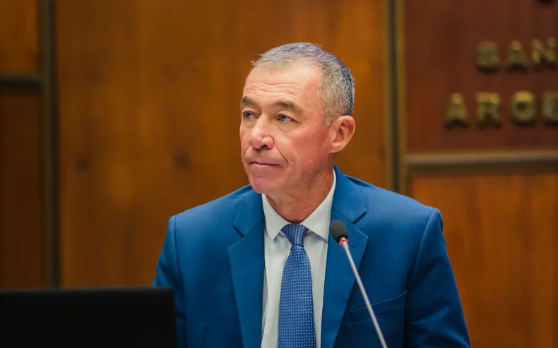 Fabián Martín no asumirá como diputado nacional y continuará como vicegobernador