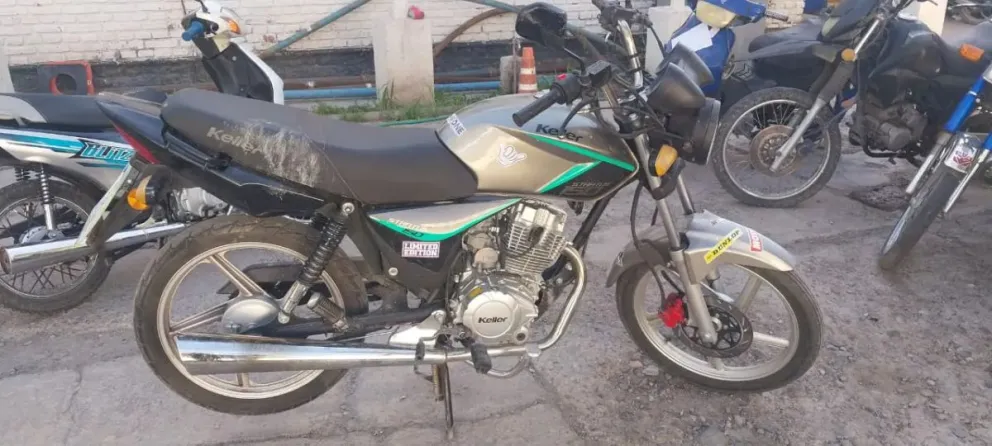 Detuvieron a un hombre y recuperaron una moto robada en Albardón tras una persecución por Ruta 40