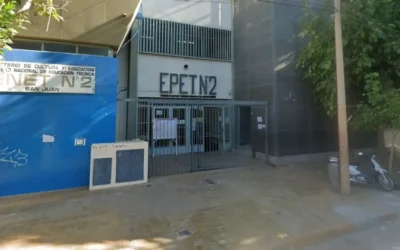 Un alumno terminó hospitalizado tras una pelea frente a la EPET N°2