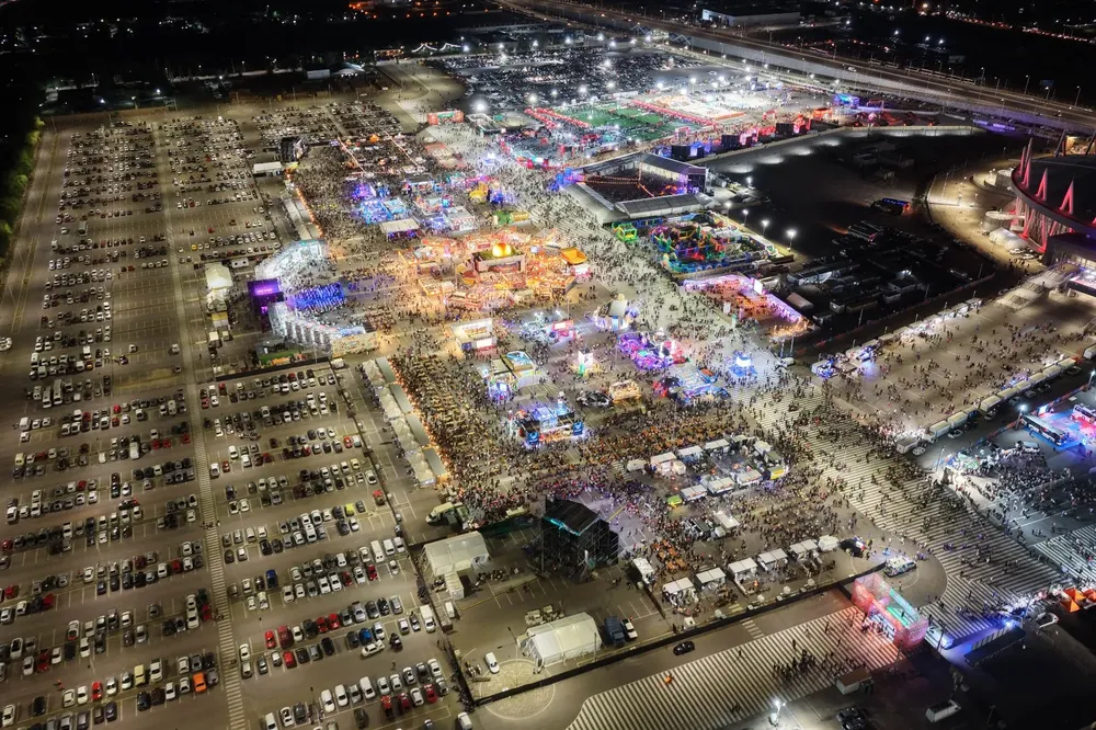 La FNS 2025 cerró con una convocatoria total cercana a las 300 mil personas entre las cuatro noches