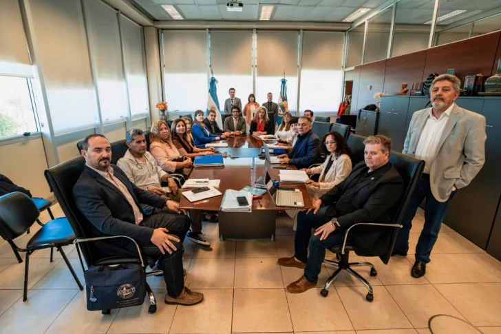 Nueva oferta salarial del Gobierno en la paritaria docente: las negociaciones continuarán el jueves