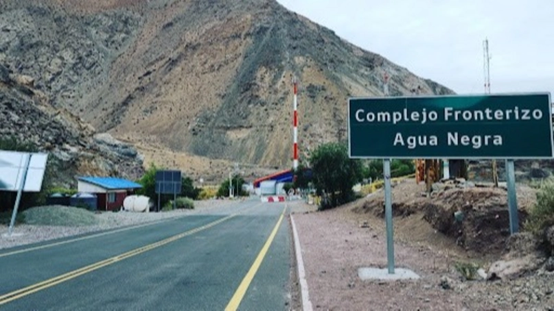 El Paso de Agua Negra tuvo un buen inicio de temporada con más de 800 personas en su primera semana