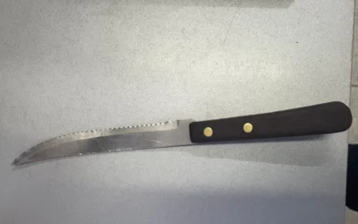 Le robó en celular a un obrero en Rawson y fue detenido: lo encontraron con un cuchillo