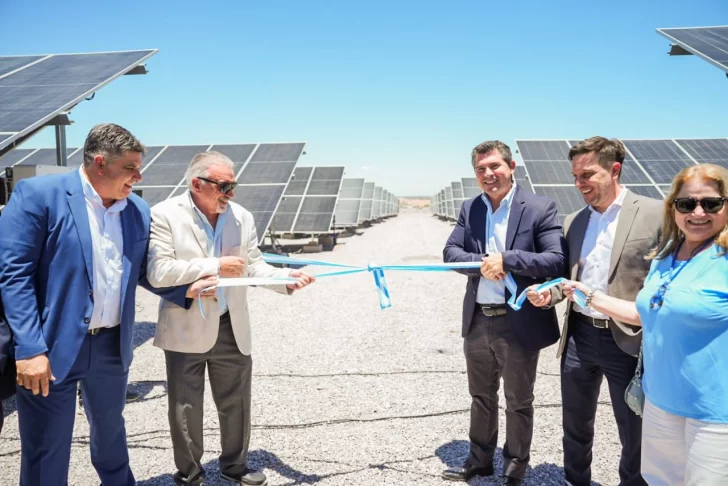 Orrego inauguró un parque fotovoltaico en Caleras San Juan y destacó el liderazgo provincial en energía solar