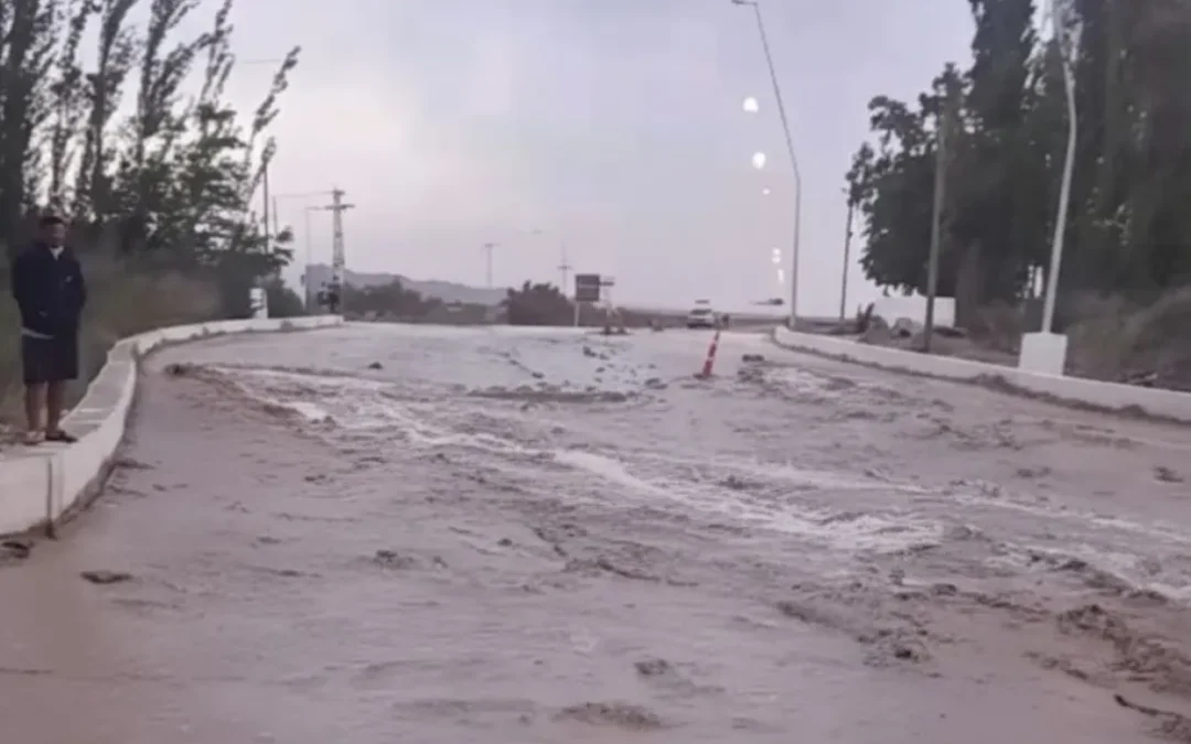 Llegaron las lluvias a Jáchal y Barreal tras el aviso del Servicio Meteorológico Nacional