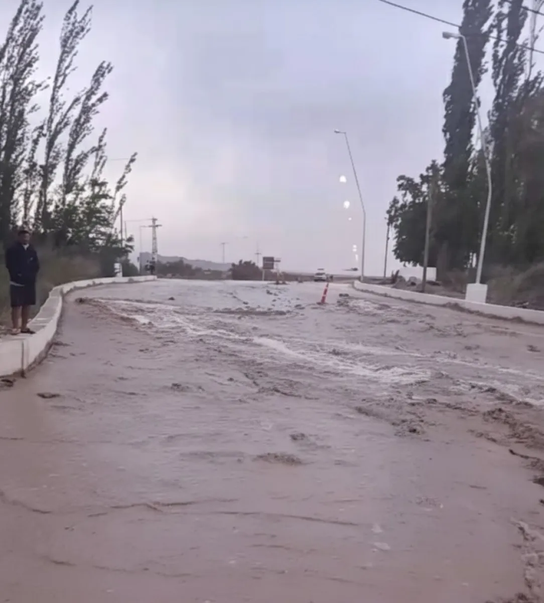 Llegaron las lluvias a Jáchal y Barreal tras el aviso del Servicio Meteorológico Nacional