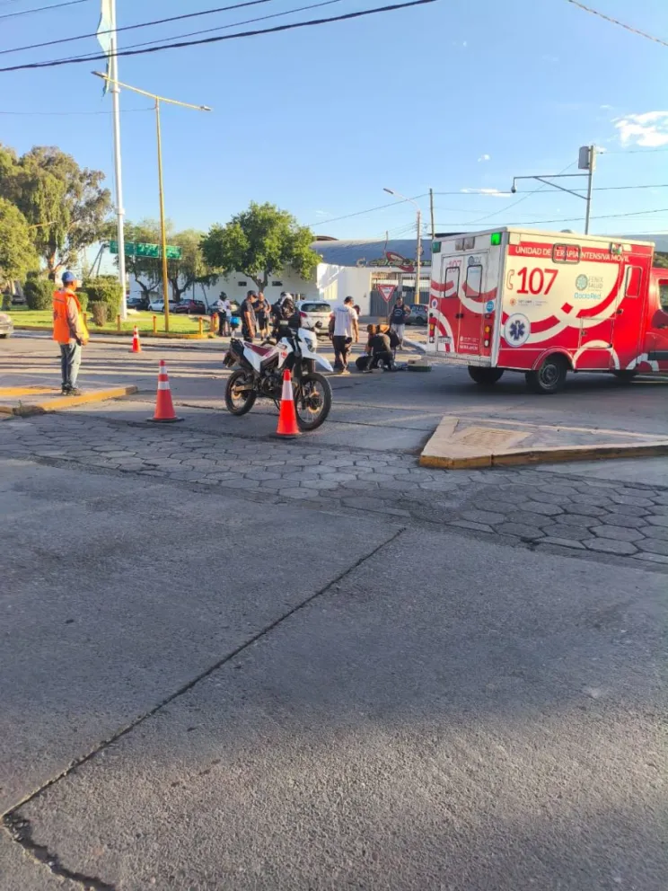 Un motociclista resultó herido tras un choque en Santa Lucía