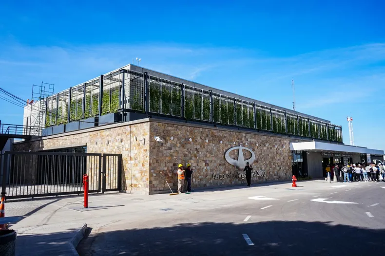 Este martes inauguran las renovadas obras del aeropuerto Domingo Faustino Sarmiento
