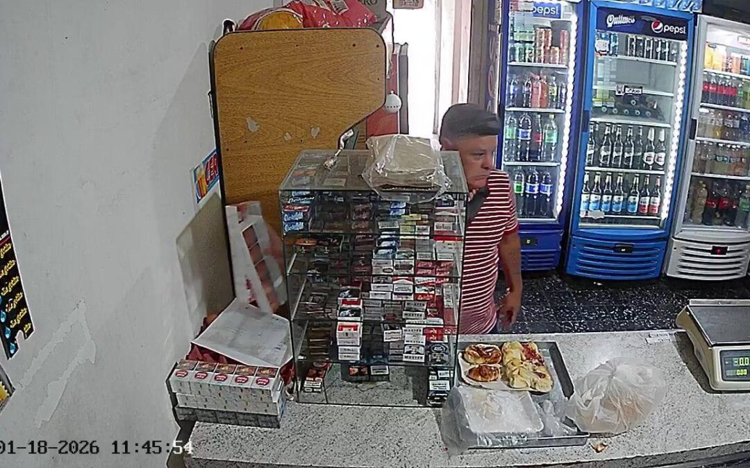 Robó cigarrillos en un kiosco de Albardón y quedó registrado en la cámara de seguridad